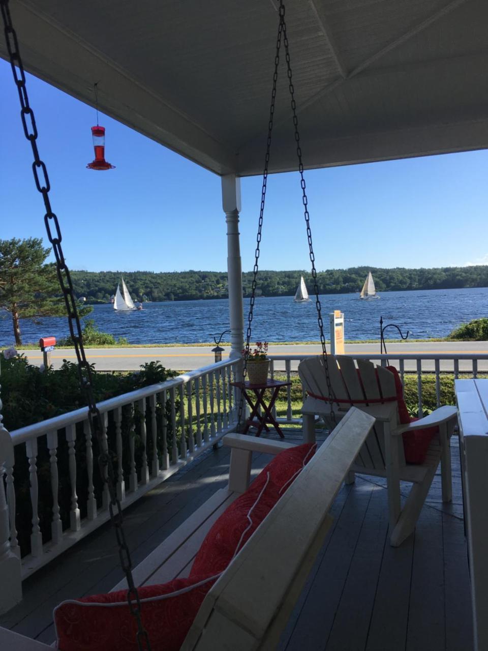 Toba'S Bed & Breakfast Lunenburg Exterior photo
